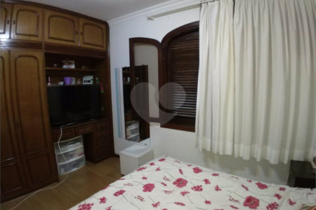 Casa à venda com 3 quartos, sendo 1 suíte,  em Jardim Brasil (zona Sul), São Paulo, SP