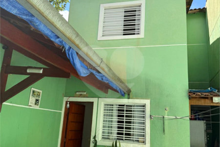 Sobrado à venda com 3 suítes em Vila Constança, São Paulo, SP