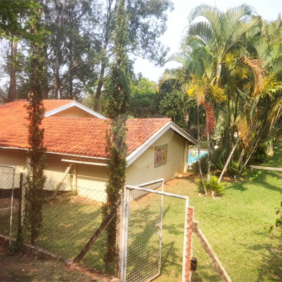 Chácara à venda ou para alugar com 3 quartos, sendo 1 suíte, em Chácaras Polozzi, Louveira, SP