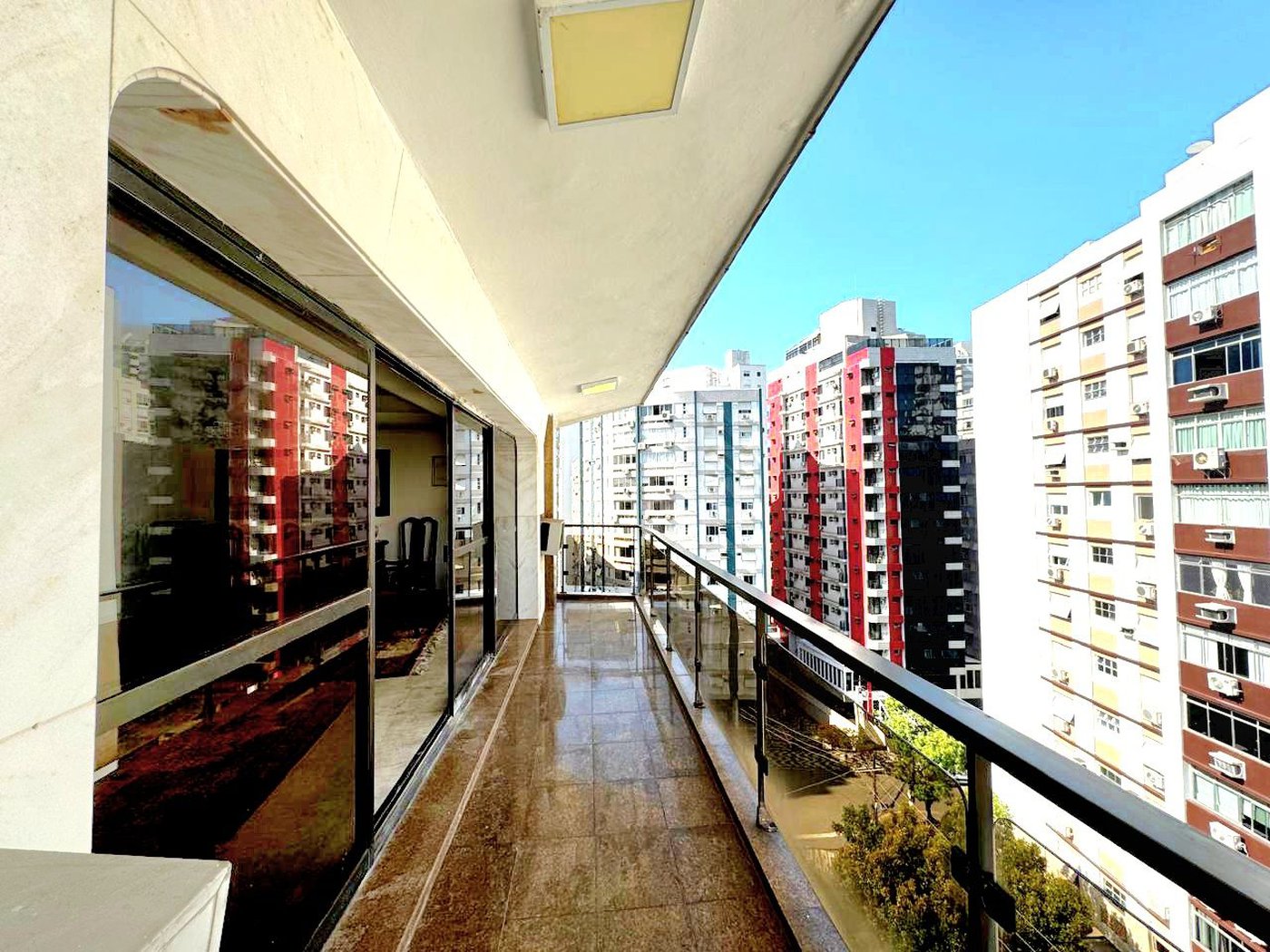 Apartamento próximo da praia com 4 dormitórios à venda, 257 m² por R$ 2.200.000 - Gonzaga - Santos/SP