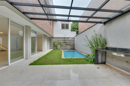 Casa à venda com 4 suítes no condomínio Gaia, São Paulo - SP