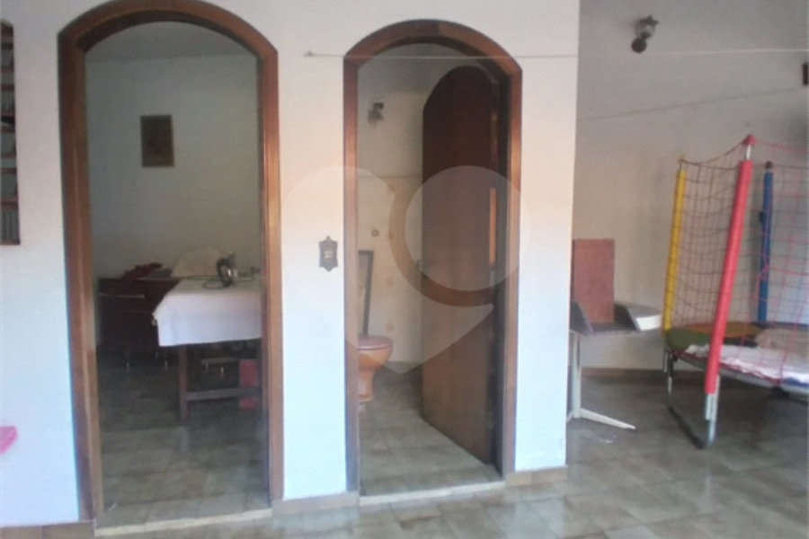 Sobrado à venda com 4 quartos, sendo 2 suítes, em Tremembé, São Paulo, SP