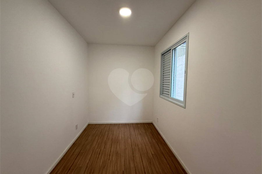 Casa à venda com 2 quartos no condomínio Severa, São Paulo - SP