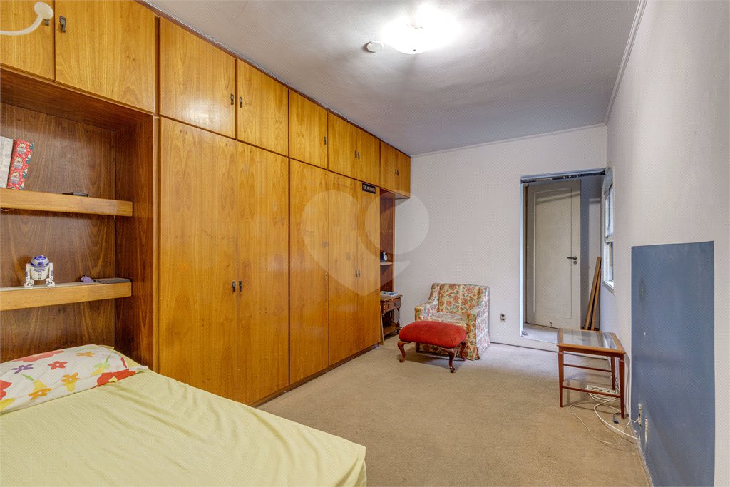 Casa à venda com 4 quartos, sendo 3 suítes,  em Alto da Boa Vista, São Paulo, SP