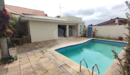 Casa à venda com 5 quartos, sendo 4 suítes,  em Parque dos Príncipes, São Paulo, SP