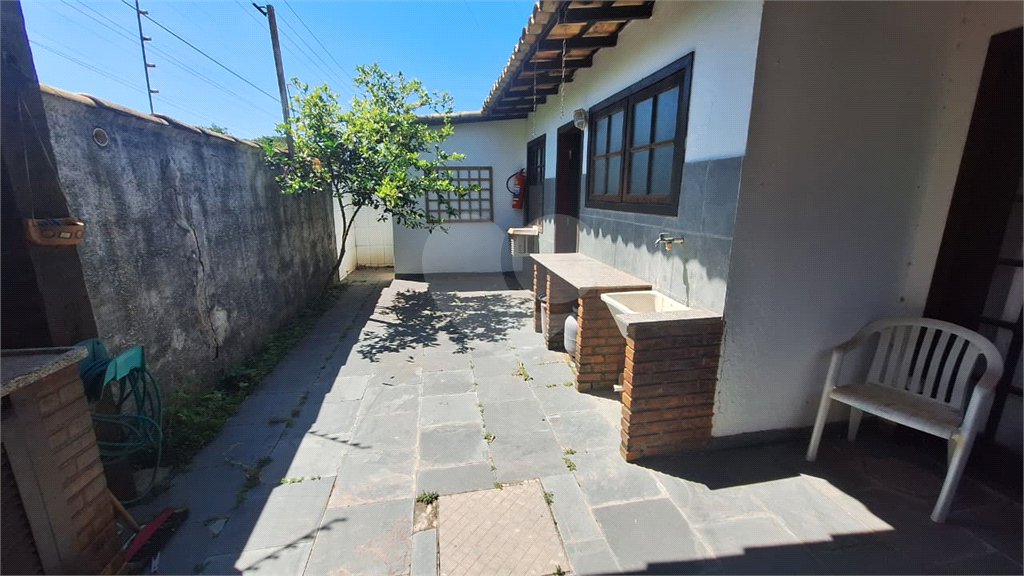 Casa para alugar com 3 quartos, sendo 2 suítes, em Praia Rasa, Armação dos Búzios, RJ