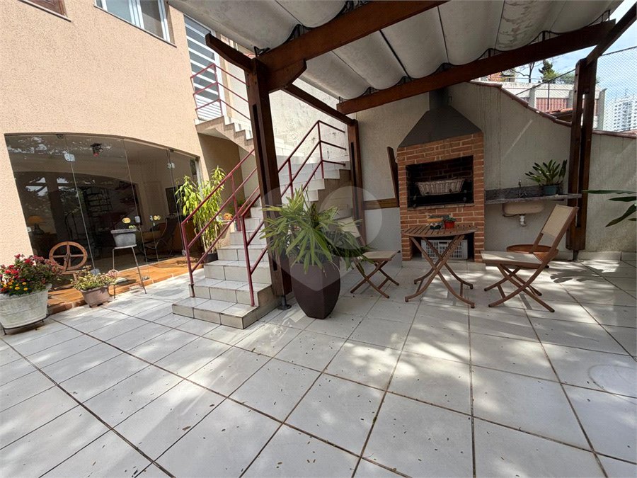 Casa à venda com 4 quartos, sendo 1 suíte, no condomínio Taquaral, São Paulo - SP