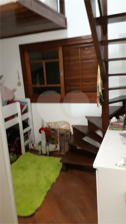 Casa à venda com 3 quartos, sendo 1 suíte, no condomínio Barbará Ii, São Paulo - SP