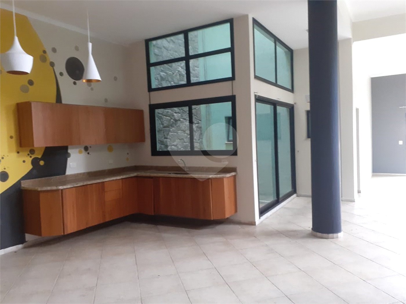 Sobrado à venda com 4 suítes em Horto, São Paulo, SP