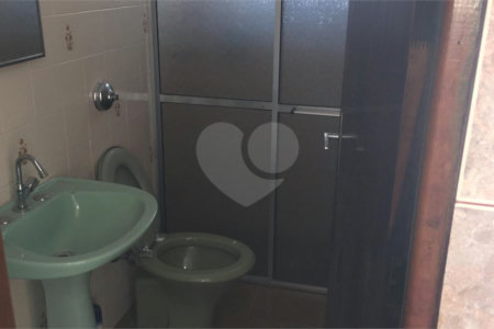 Sobrado à venda com 6 quartos, sendo 3 suítes, em Jardim Refúgio, Sorocaba, SP
