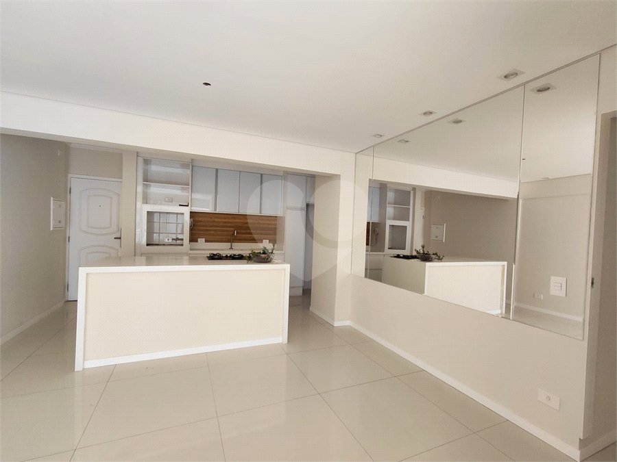 Apartamento à venda com 3 quartos, sendo 1 suíte, em Vila Romana, São Paulo, SP