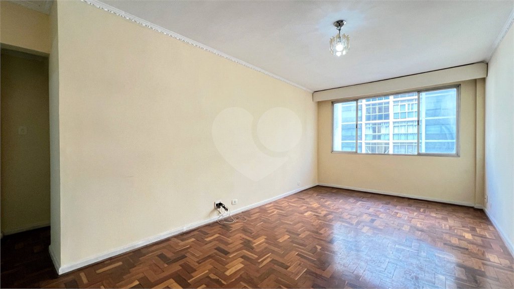 Apartamento à venda com 3 quartos, sendo 1 suíte, em Pinheiros, São Paulo, SP