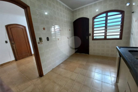 Casa à venda com 3 quartos, sendo 1 suíte, em Jardim das Vertentes, São Paulo, SP