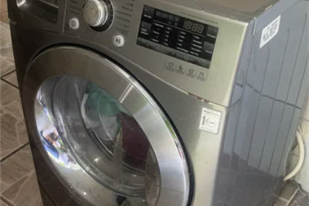 Sobrado à venda com 3 suítes em Jardim Ester Yolanda, São Paulo, SP