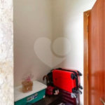 Sobrado à venda no Ipiranga de 140m² com 4 suítes e 3 vagas.