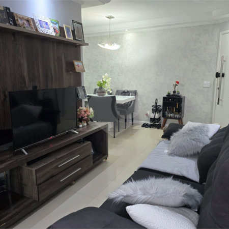 Apartamento de 3 quartos, com garagem, á venda no Cambuci