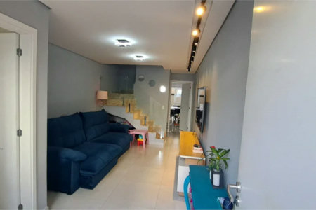 Sobrado à venda com 2 suítes em Vila Polopoli, São Paulo, SP