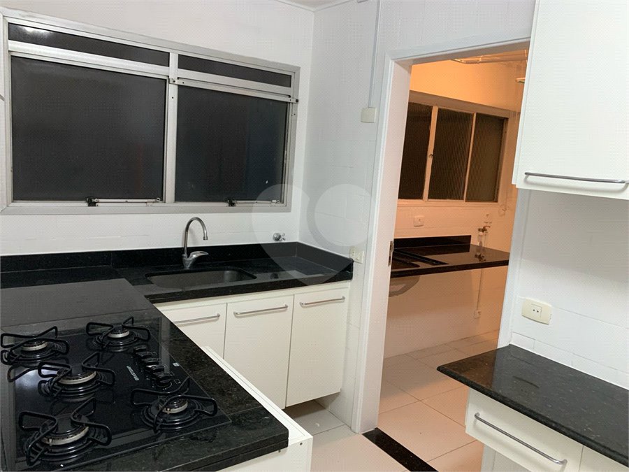 Lindo apartamento reformado!!! Apto a venda 3 dormitórios 1 suite e 2 vagas - Vila Nova Conceição