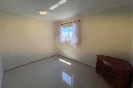 Cobertura de Alto Padrão no Centro de São Carlos – Sofisticação, Espaço e Conforto!
