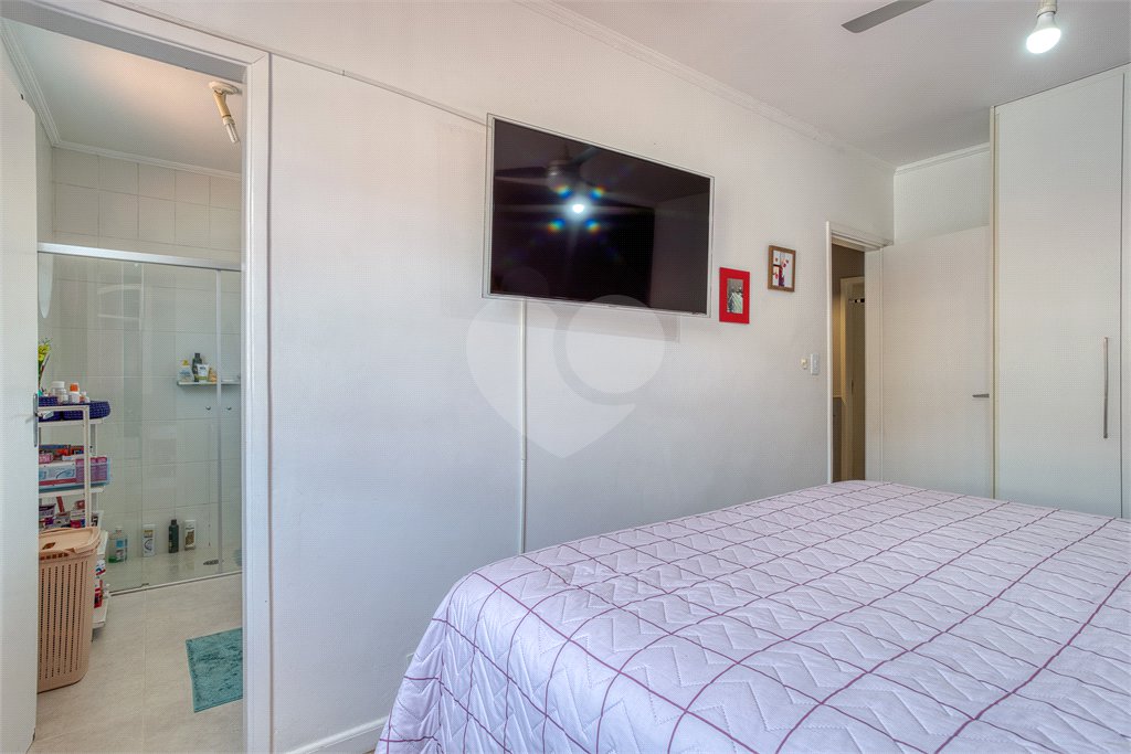 Sobrado à venda com 4 quartos, sendo 1 suíte, em Chácara Flora, São Paulo, SP