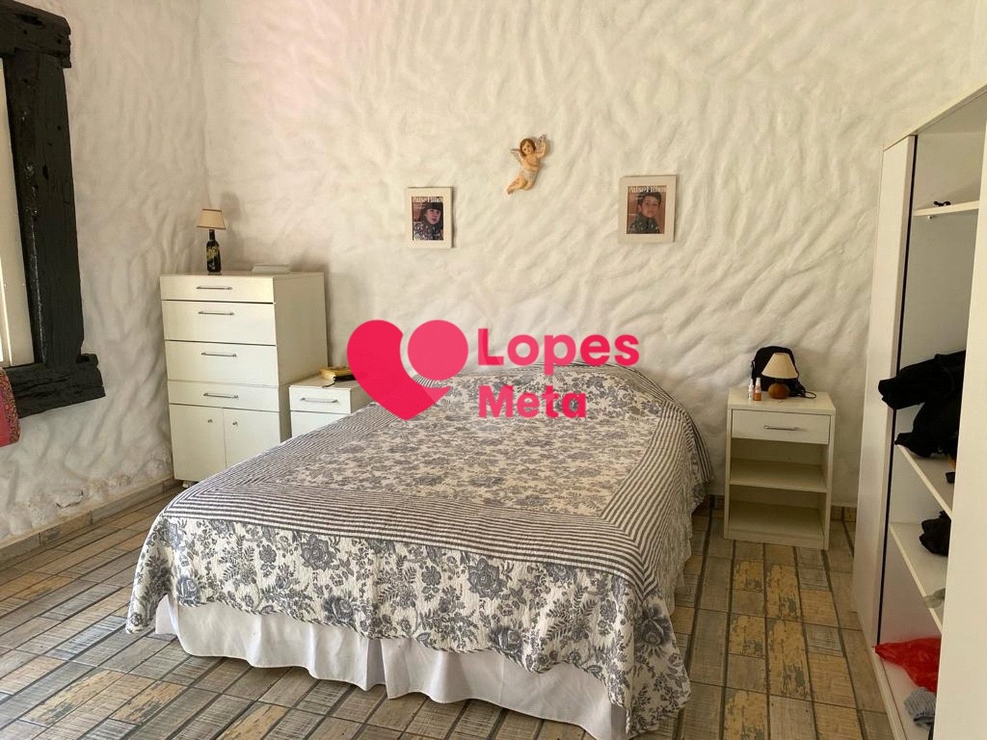 SITIO A VENDA, 33.000,OOM² COM 3 DORMITORIOS 1 SENDO SÚITE, 2 BANHEIROS, BAIRRO BOA VISTA, CAÇAPAVA