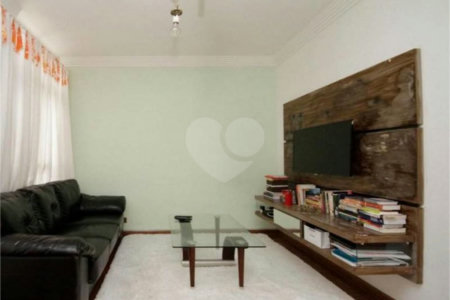 Apartamento de 84m2 com 2 Quartos e 1 banheiro à Venda na Bela Vista