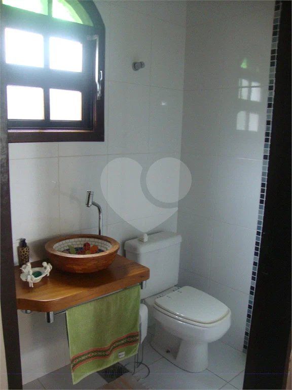 Chácara à venda com 5 quartos, sendo 2 suítes, em Jardim Arujá, Arujá, SP