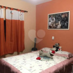 Casa térrea para venda.