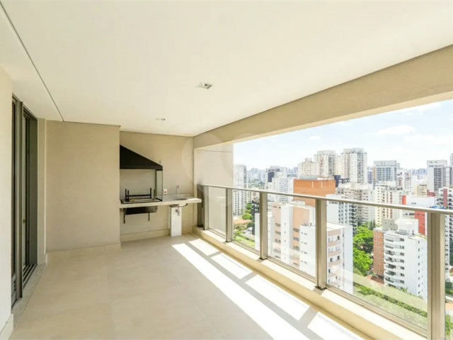 Apartamento à venda com 4 quartos, sendo 3 suítes,  em Campo Belo, São Paulo, SP