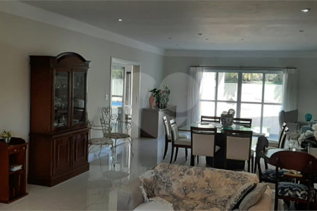 Belíssima casa Alto Padrão - Louveira