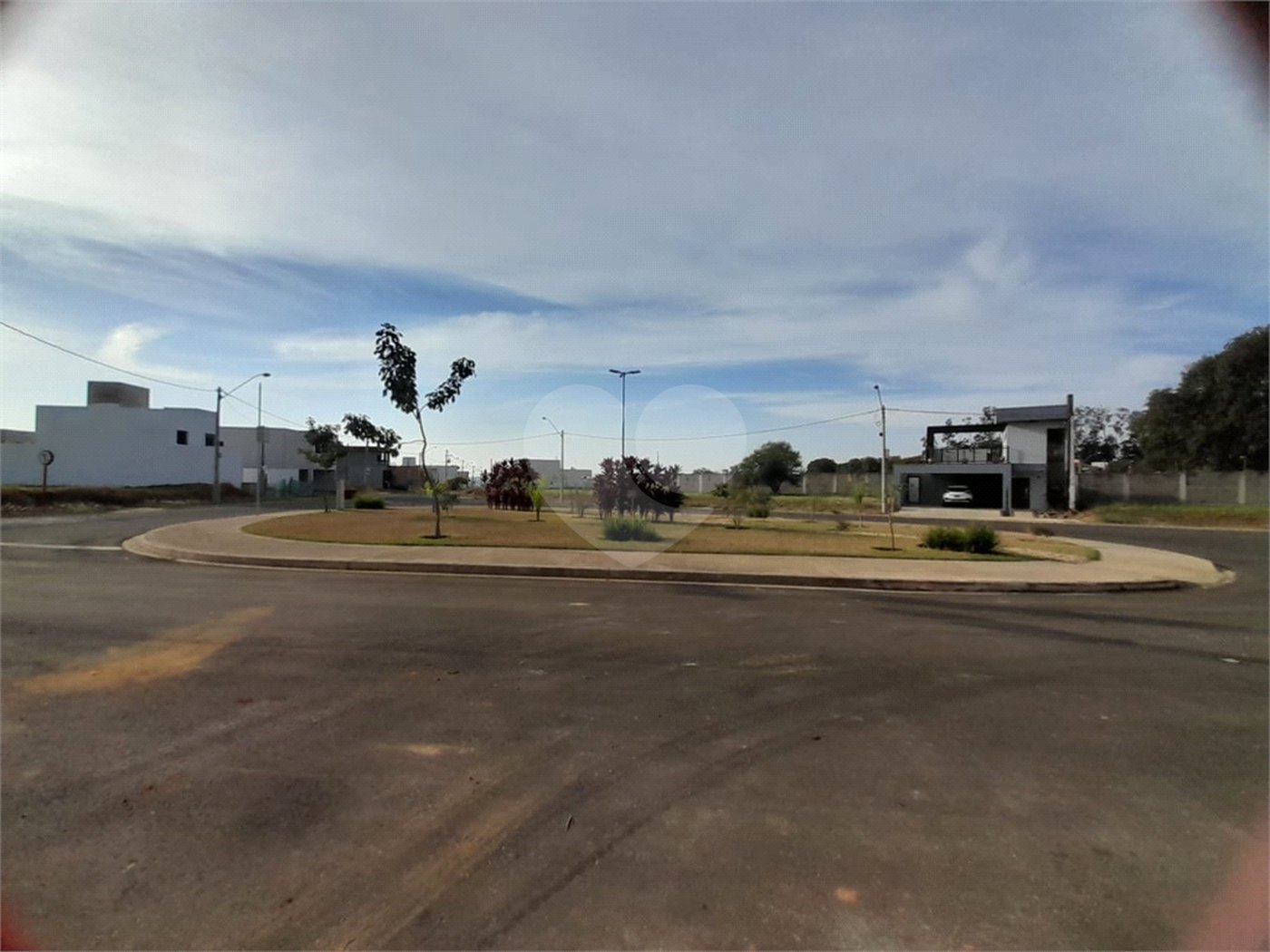 Casa Nova à Venda no Condomínio Villeneuve, São Carlos