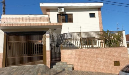 Casa à venda com 3 quartos, sendo 1 suíte, em Vila Monteiro (gleba I), São Carlos, SP