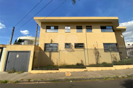 Casa comercial a venda perto da Santa Casa