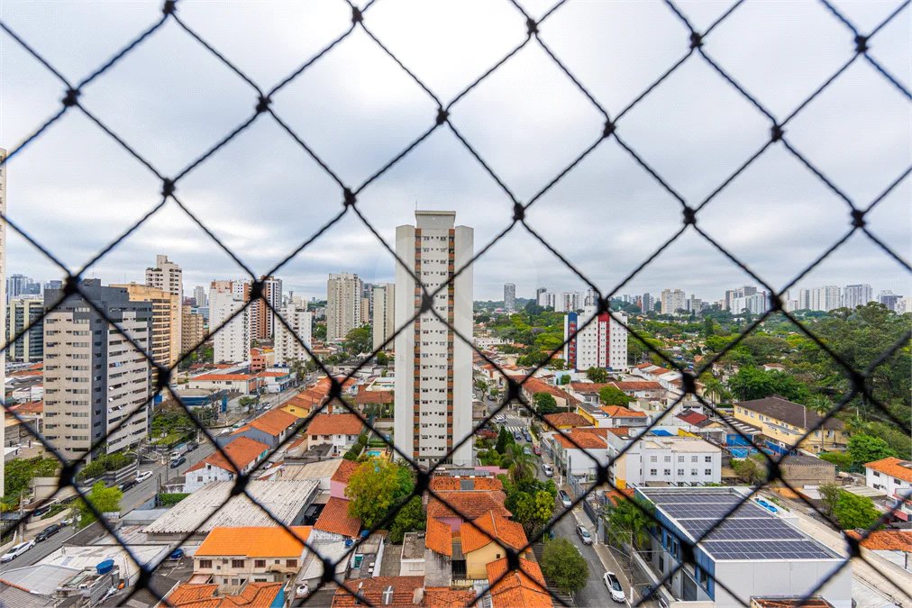 Apartamento à venda com 3 quartos, sendo 1 suíte, em Chácara Santo Antônio, São Paulo, SP
