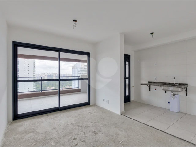 Apartamento à venda com 3 quartos, sendo 1 suíte,  em Alto da Boa Vista, São Paulo, SP