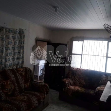 Casa térrea à venda com salão comercial