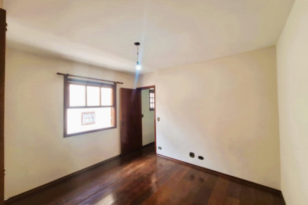 Casa à venda com 4 suítes, sendo 1 suíte externa, no Jardim Bonfiglioli, São Paulo - SP