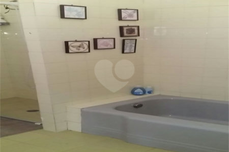 Casa Térrea à venda com 4 quartos, sendo 1 suíte, em Granja Julieta, São Paulo, SP