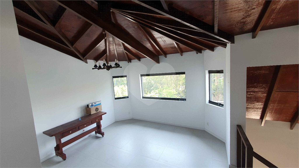 Casa Exclusiva e de Alto Padrão no Jardim Londrina - Um refúgio de Tranquilidade em São Paulo