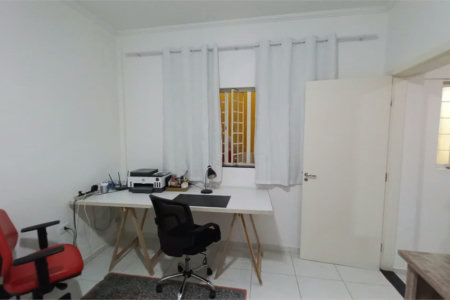 Sobrado à venda com 3 quartos, sendo 1 suíte, em Vila Gomes, São Paulo, SP