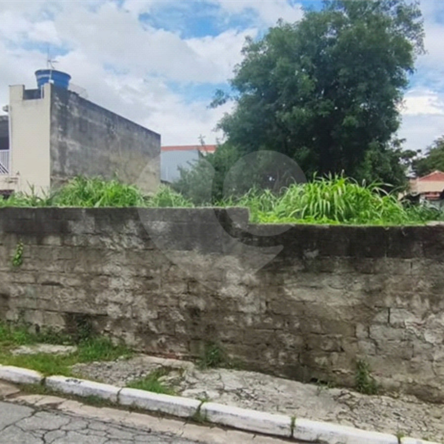 Terreno à venda com 1.100m² de área total no Jaçana