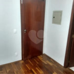 Sobrado a venda.