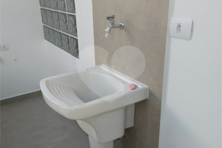 Apartamento totalmente reformado, nunca habitado, tipo loft para venda no Bom Retiro