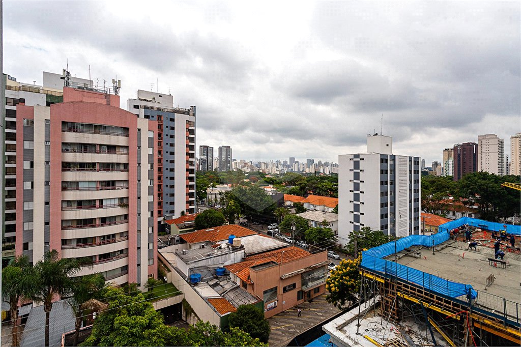 Apartamento à venda com 1 suíte em Moema, São Paulo, SP
