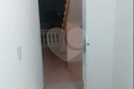 Duas casas com área total de 220m², 4 dormitórios, 3 suítes, 1 vaga de garagem, à venda em Pirituba