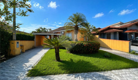 Casa à venda com 3 quartos, sendo 1 suíte,  em Morada da Praia, Bertioga, SP