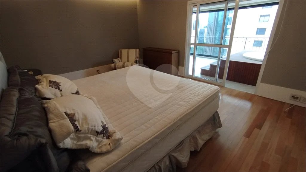 Á venda Apartamento Alto Padrão 5 suítes / 8 vagas 522m² Vila Nova Conceição