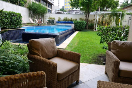 COM RENDA VENDA SO PARA INVESTIDOR Cobertura na Bela Vista com hidro -Com 69m² 1 dormitório 2 vadas Localização ótima perto de tudo Aceita Permuta