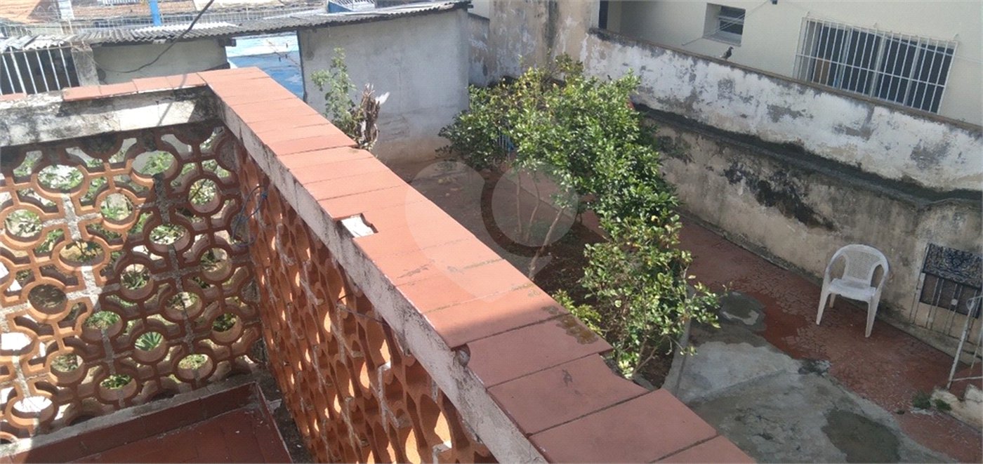 Casa com 272m² de área construída , 2 dormitórios , 1 vaga , à venda no Jabaquara.