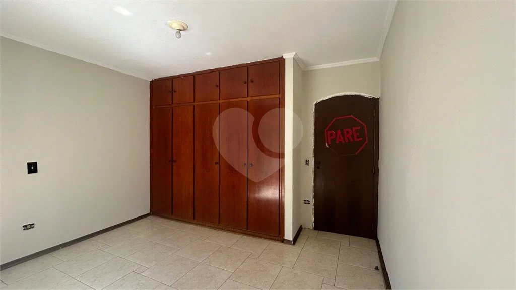 Venda Casa com 4 Dormitórios no Parque Santa Cecília